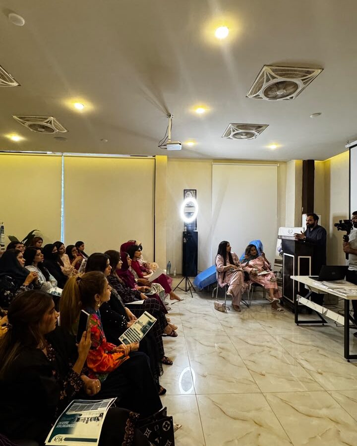 Carbon Laser Course in Thokar Niaz Baig Lahore | Cosmothetics